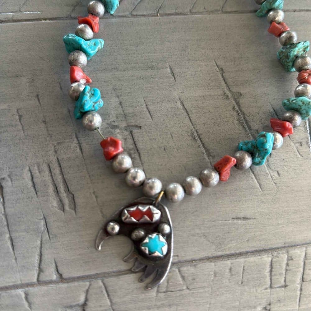 Matt Tso Navajo Artist Bear Paw Pendant Necklace